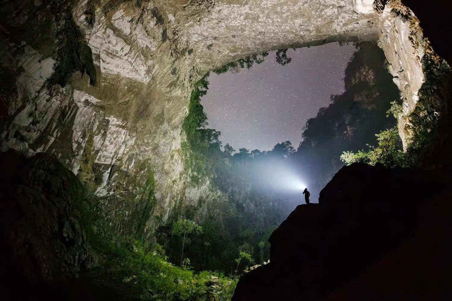 Hang Sơn Đoòng – Hang động tự nhiên lớn nhất thế giới